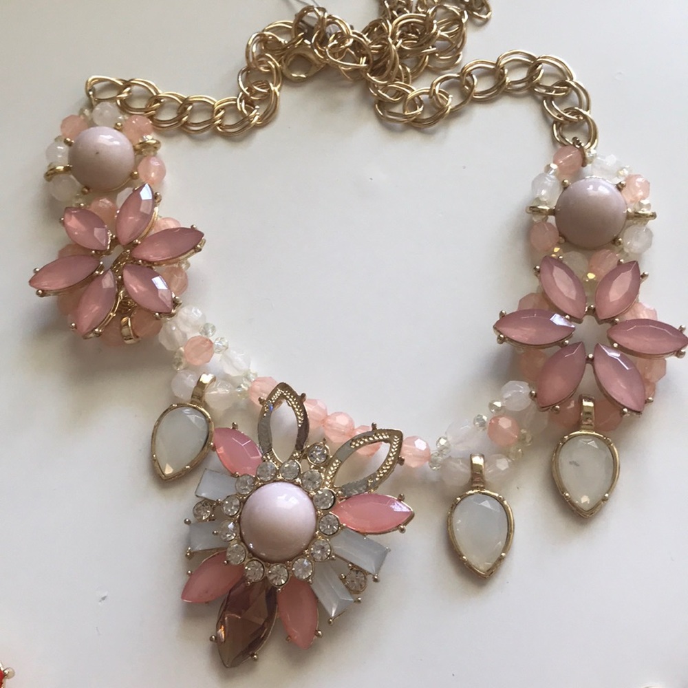 Statement Necklaces - image 3